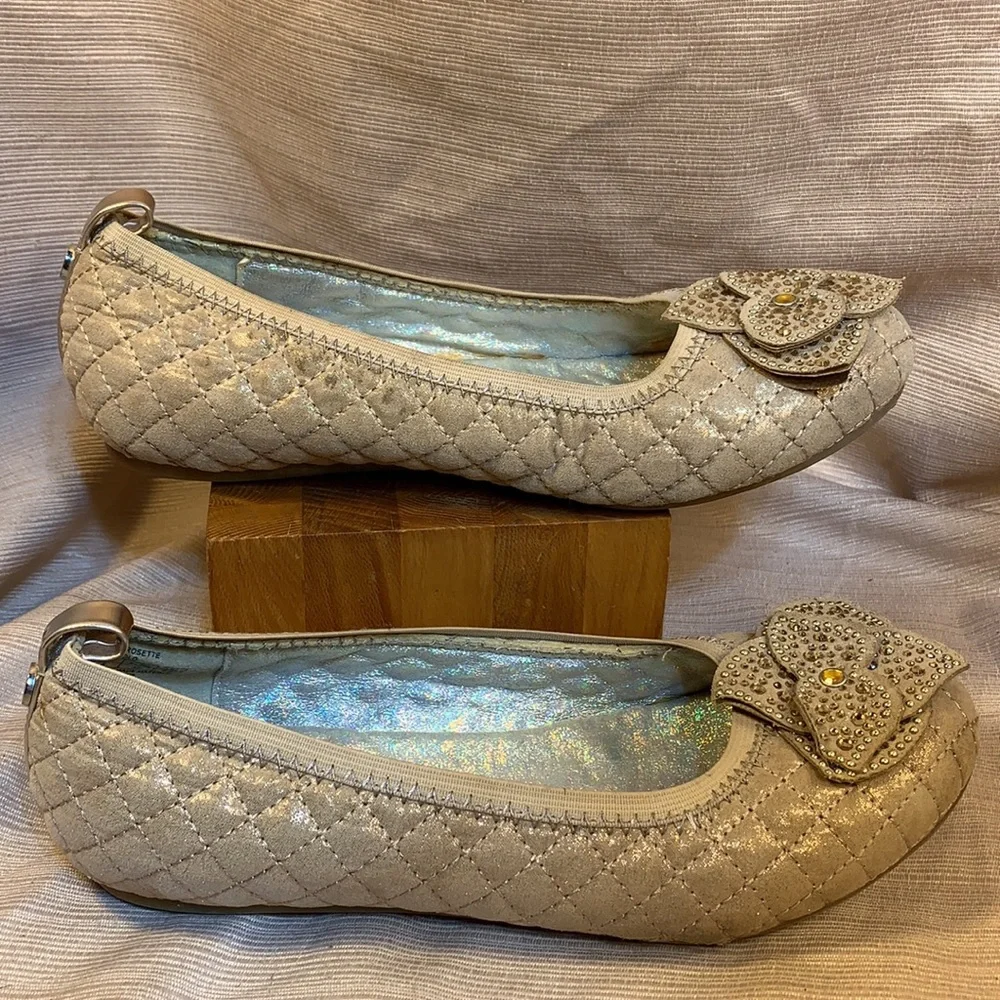 Stuart Weitzman stamp sz4